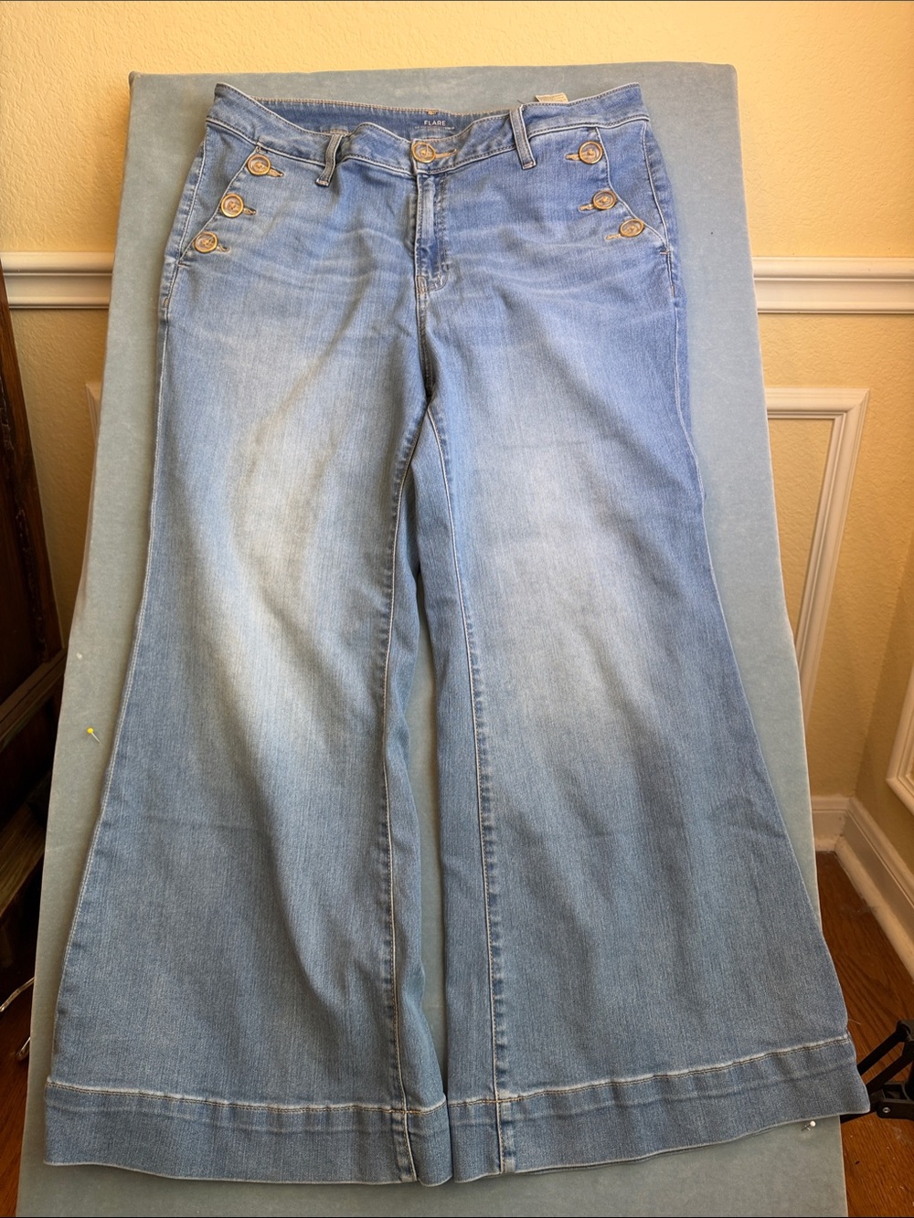 Chico's Light Blue Wide-Leg Jeans with Button Accents